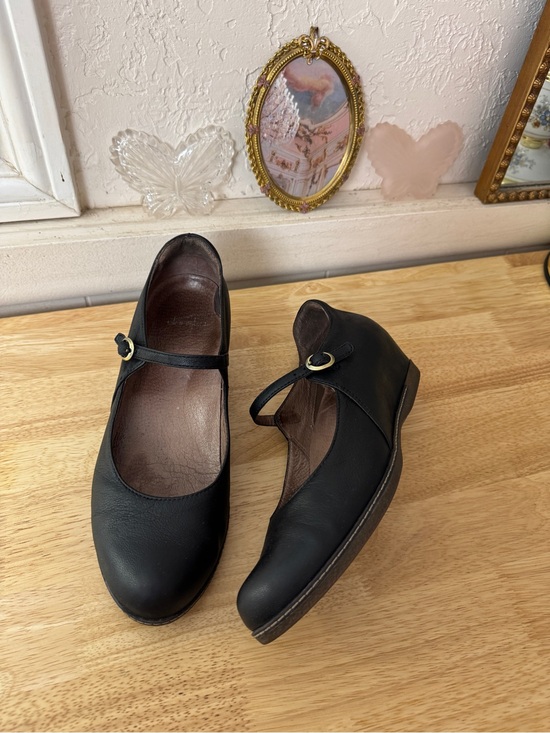 Dansko Shoes - Dansko Black Leather Mary Jane Hidden Wedge Clogs EU 40 Comfort Shoes Y2K Comfy